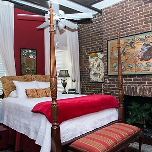 https://savannah-bed-breakfast-inn.top-hotels-in-savannah.com